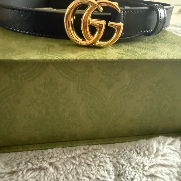 Gucci Black Leather Belt with Gold Buckle main image 4